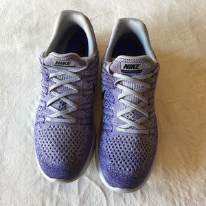 Nike running shoes Lunarepic Flyknit 2 size 7.5